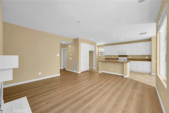 Formal sitting area w fireplace / angel 2