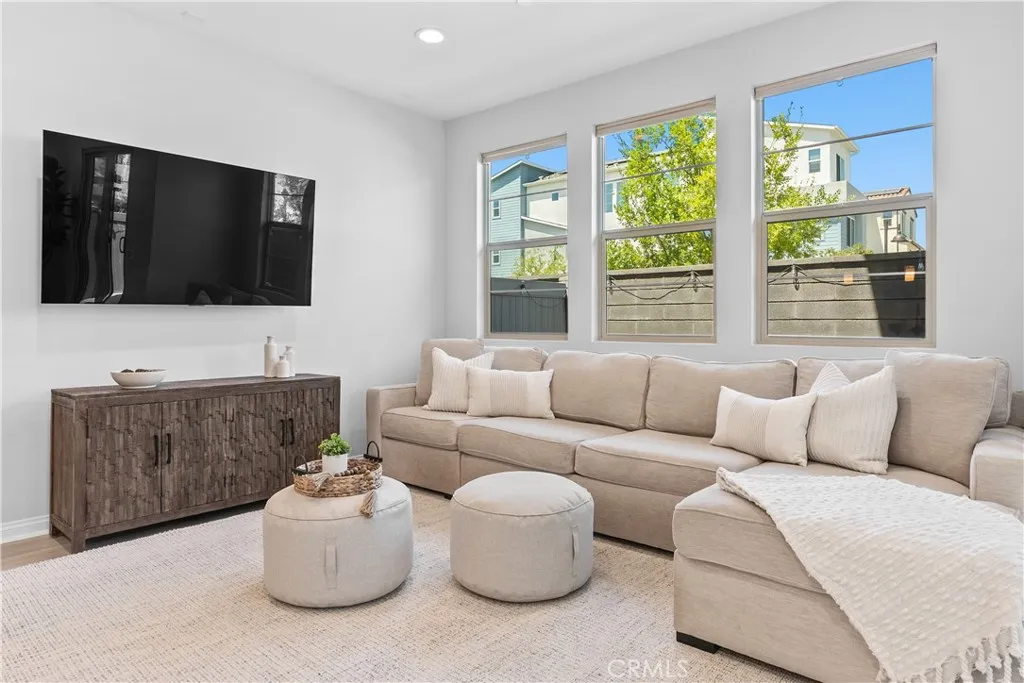 171 Moonflower, Rancho Mission Viejo, California 92694 home-pic-5