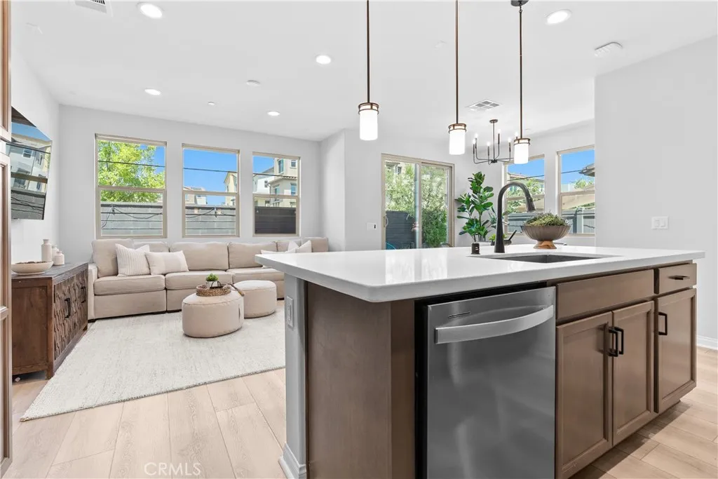 171 Moonflower, Rancho Mission Viejo, California 92694 home-pic-0