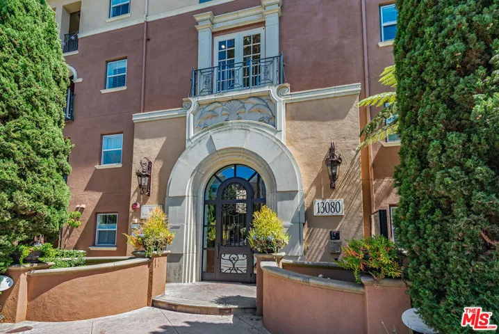 13080 Pacific 207, Playa Vista, California 90094