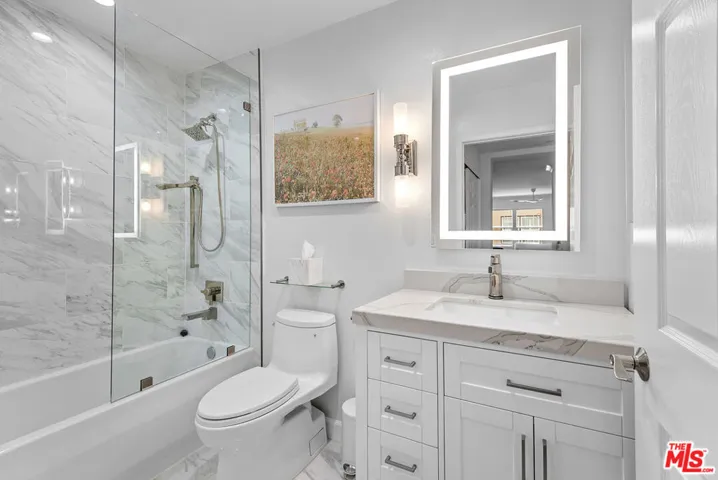 13080 Pacific 207, Playa Vista, California 90094