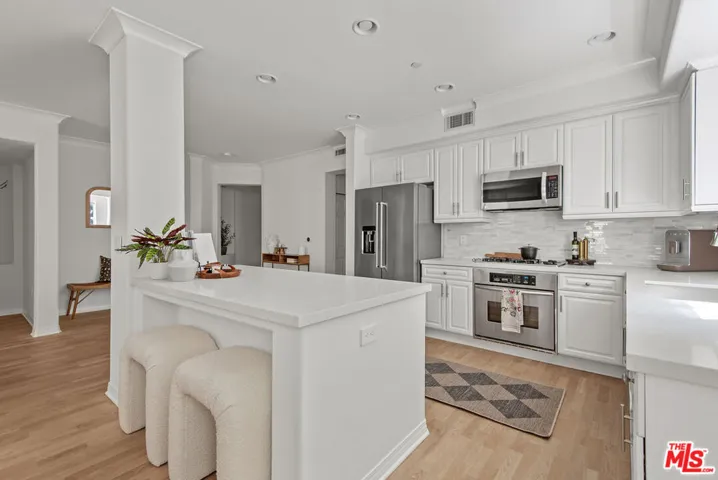 13080 Pacific 207, Playa Vista, California 90094