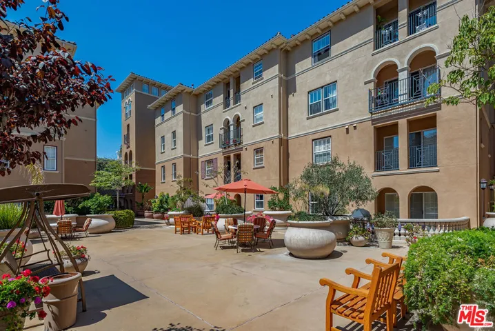 13080 Pacific 207, Playa Vista, California 90094