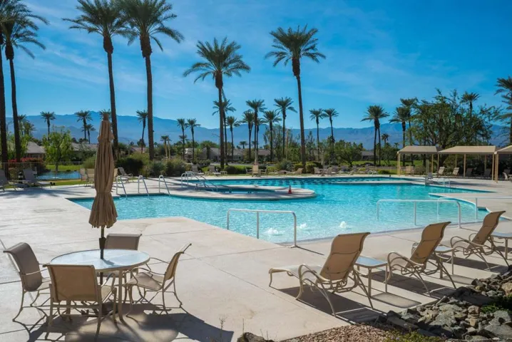 Sun City Pools