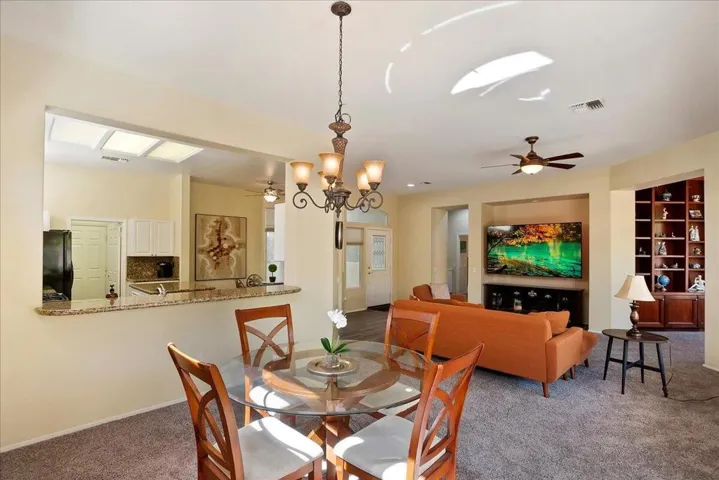 12-Dining Area