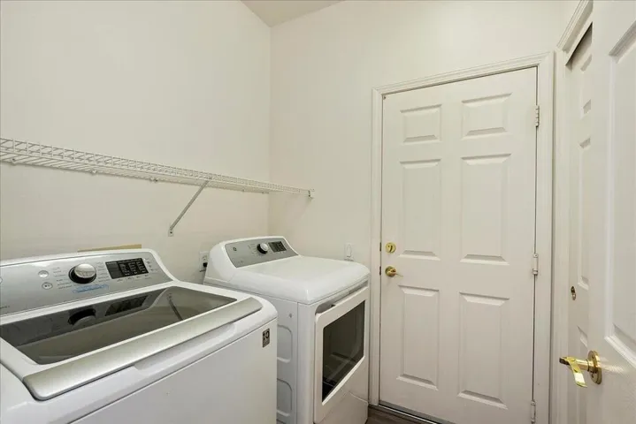 26-Laundry Room