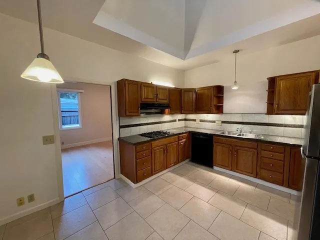 372 Bush Street B, Mountain View, California 94041