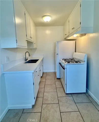 Unit 6 - Kitchen