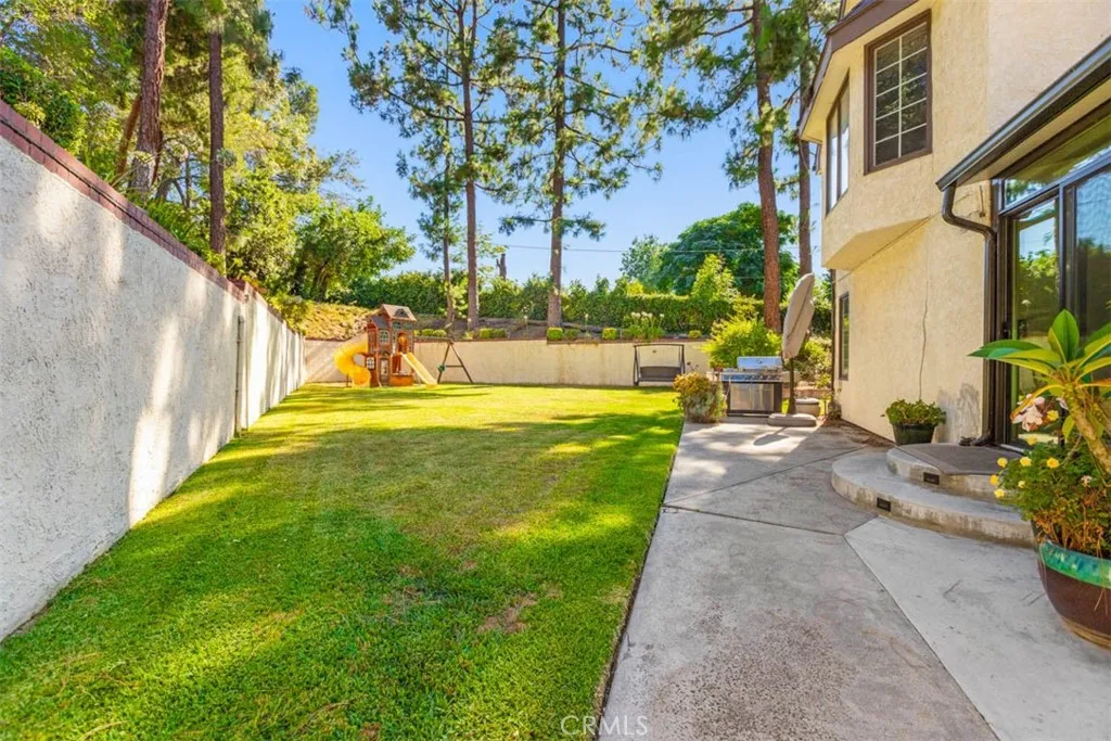 20410 E Holt Avenue, Covina, California 91724 home-pic-44