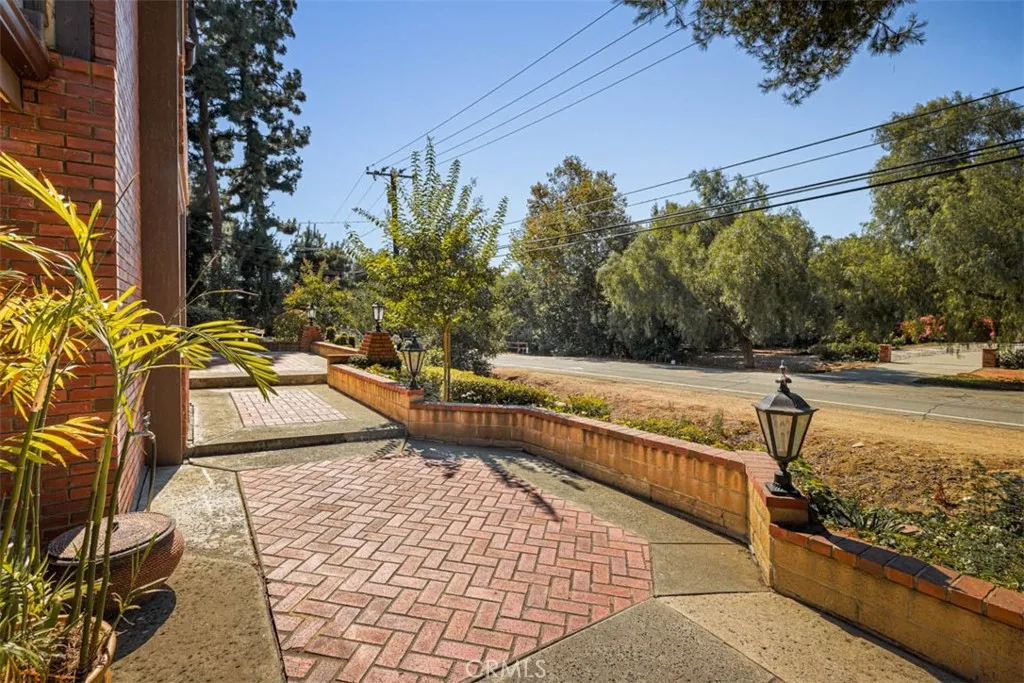 20410 E Holt Avenue, Covina, California 91724 home-pic-8
