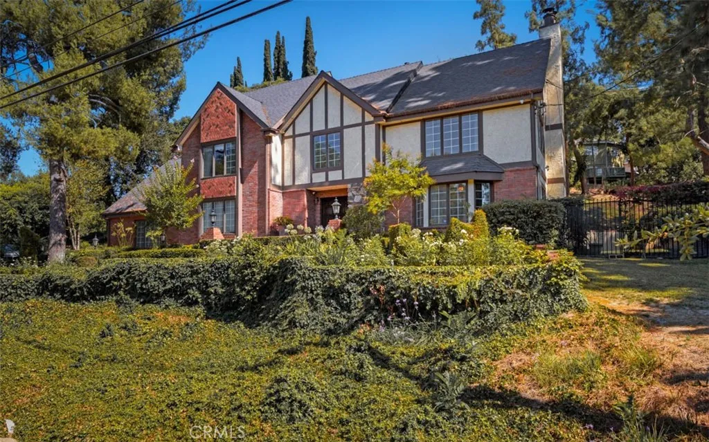 20410 E Holt Avenue, Covina, California 91724 home-pic-5