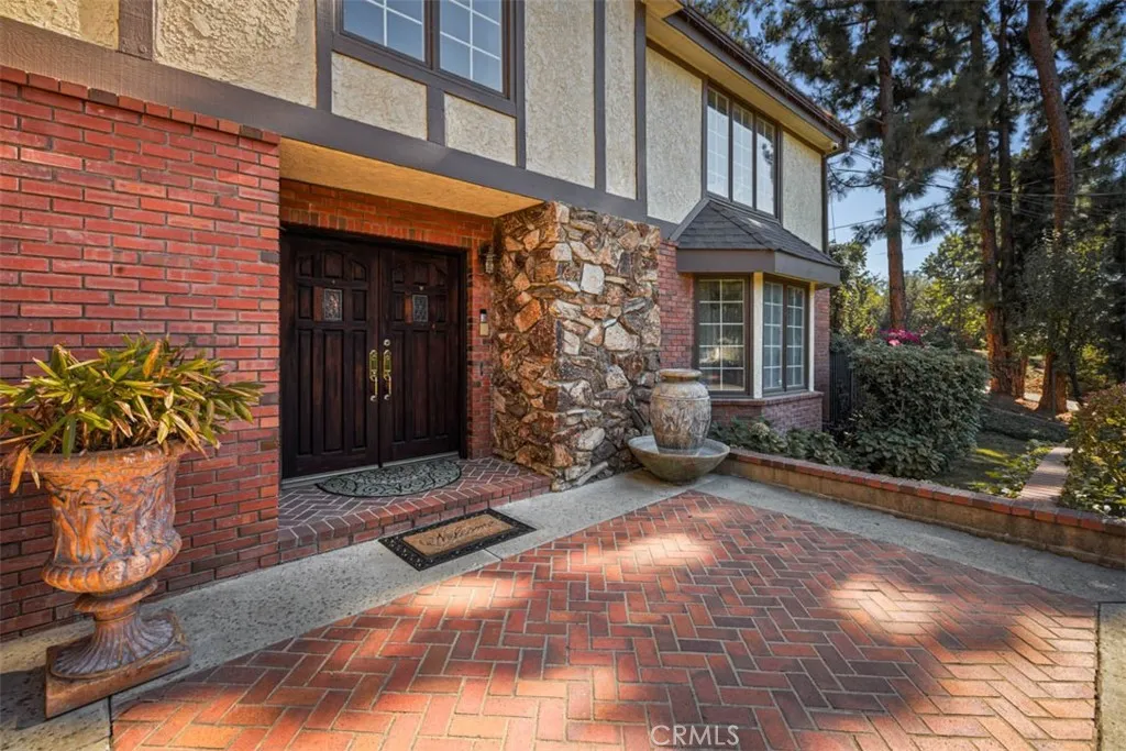 20410 E Holt Avenue, Covina, California 91724 home-pic-9