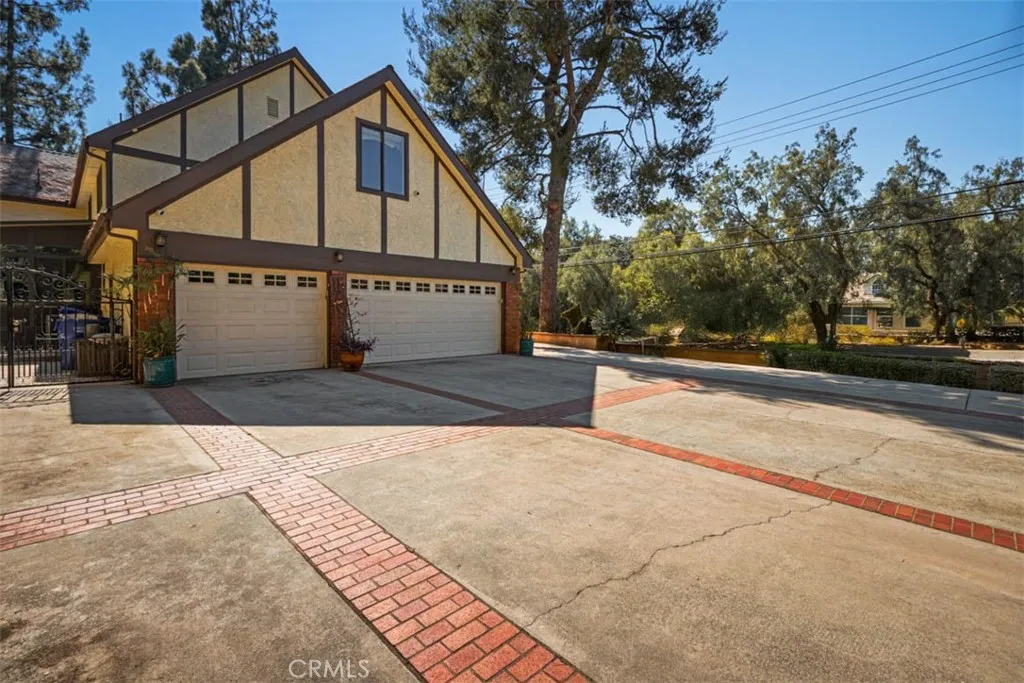 20410 E Holt Avenue, Covina, California 91724 home-pic-6
