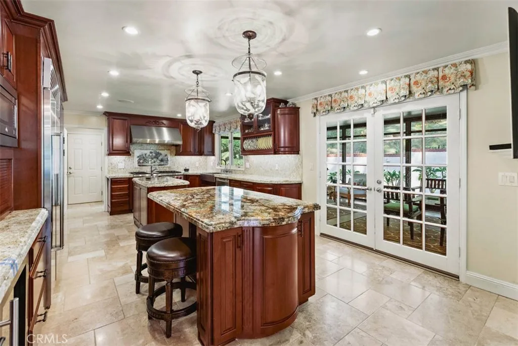 20410 E Holt Avenue, Covina, California 91724 home-pic-21