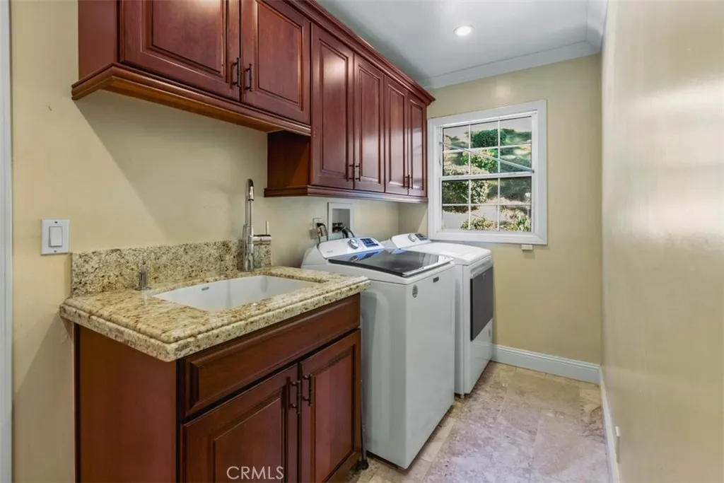 20410 E Holt Avenue, Covina, California 91724 home-pic-24