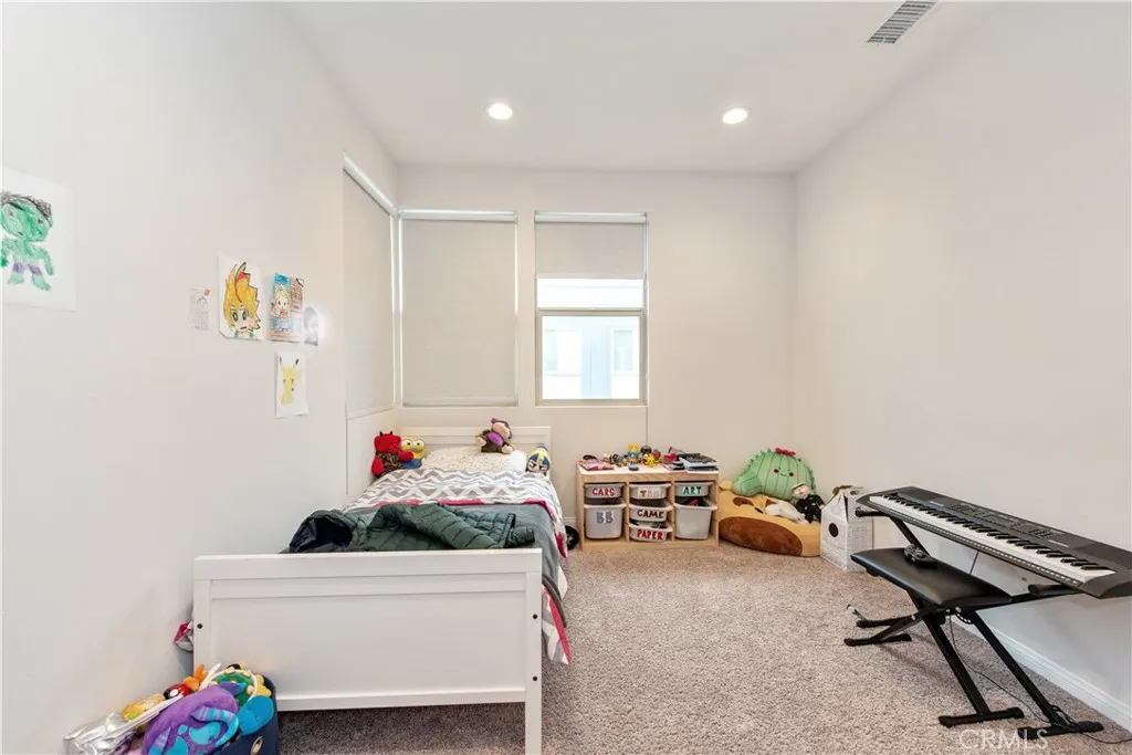 153 Spectacle, Irvine, California 92618 home-pic-13