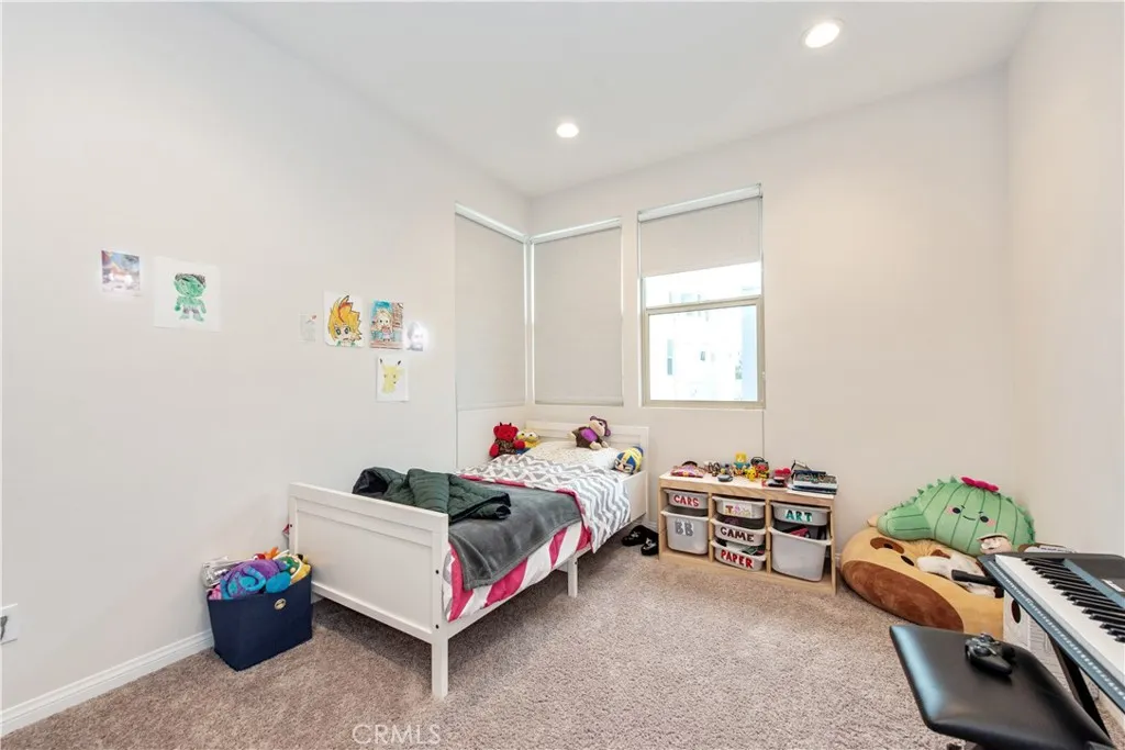 153 Spectacle, Irvine, California 92618 home-pic-12