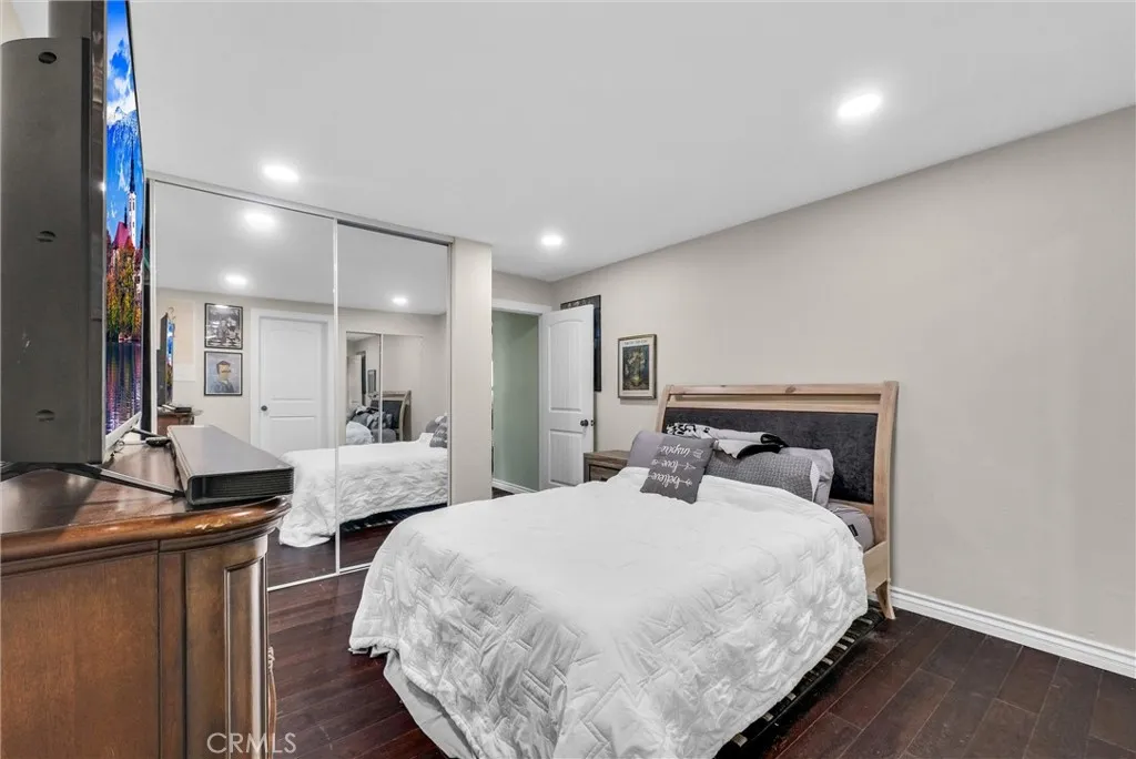 2513 W Occidental Street, Santa Ana, California 92704 home-pic-15