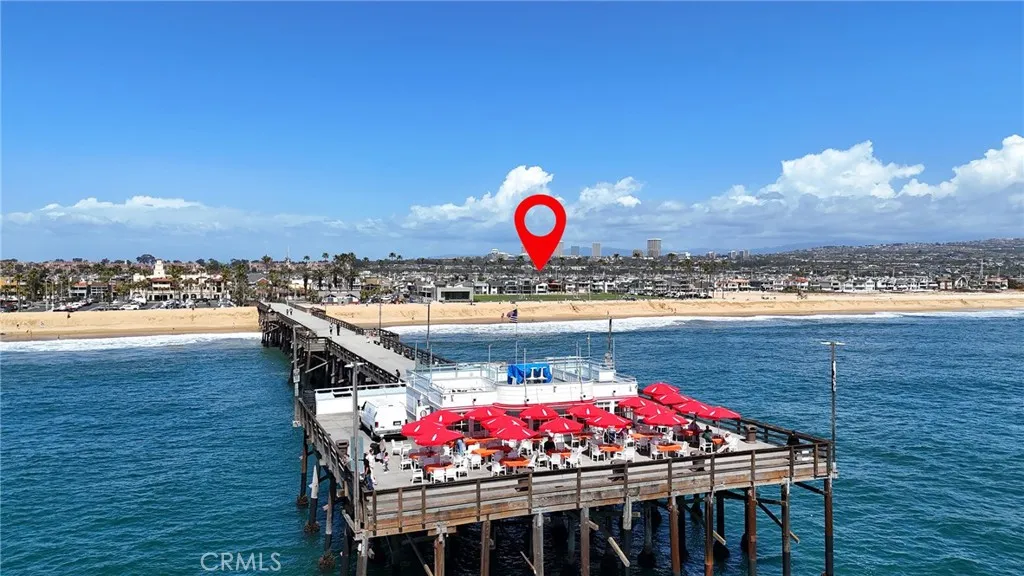 916 E Oceanfront, Newport Beach, California 92661 home-pic-44