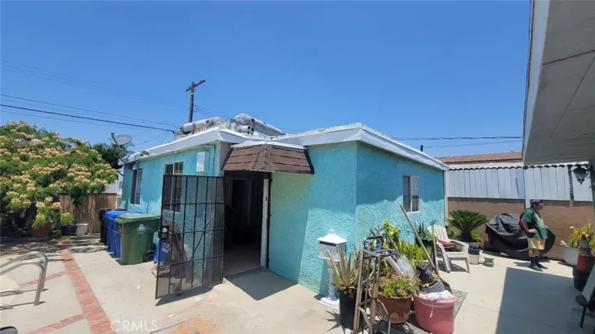 13915 Garber Street, Arleta, California 91331