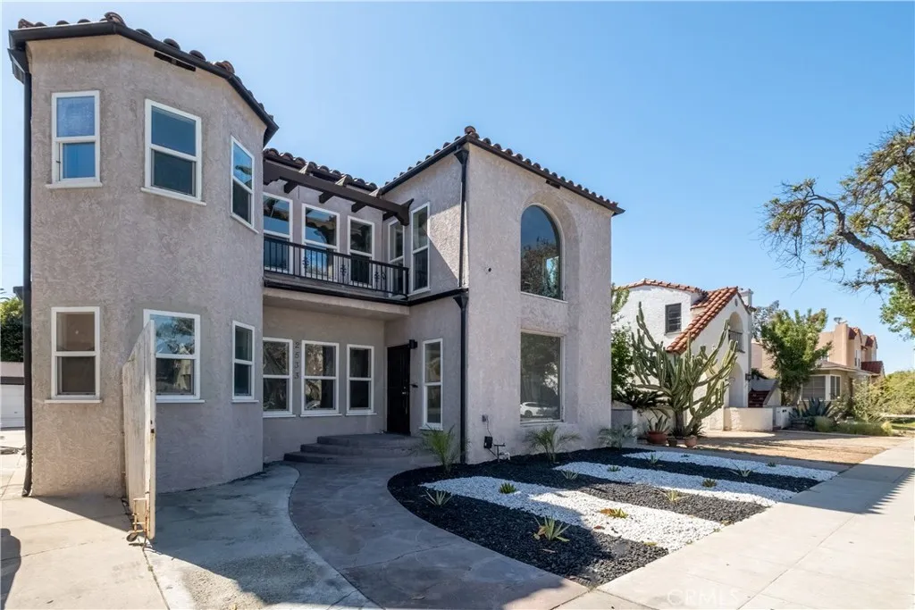 2533 Eucalyptus Avenue, Long Beach, California 90806, ,Residential Income,For Sale,Eucalyptus,DW25170246