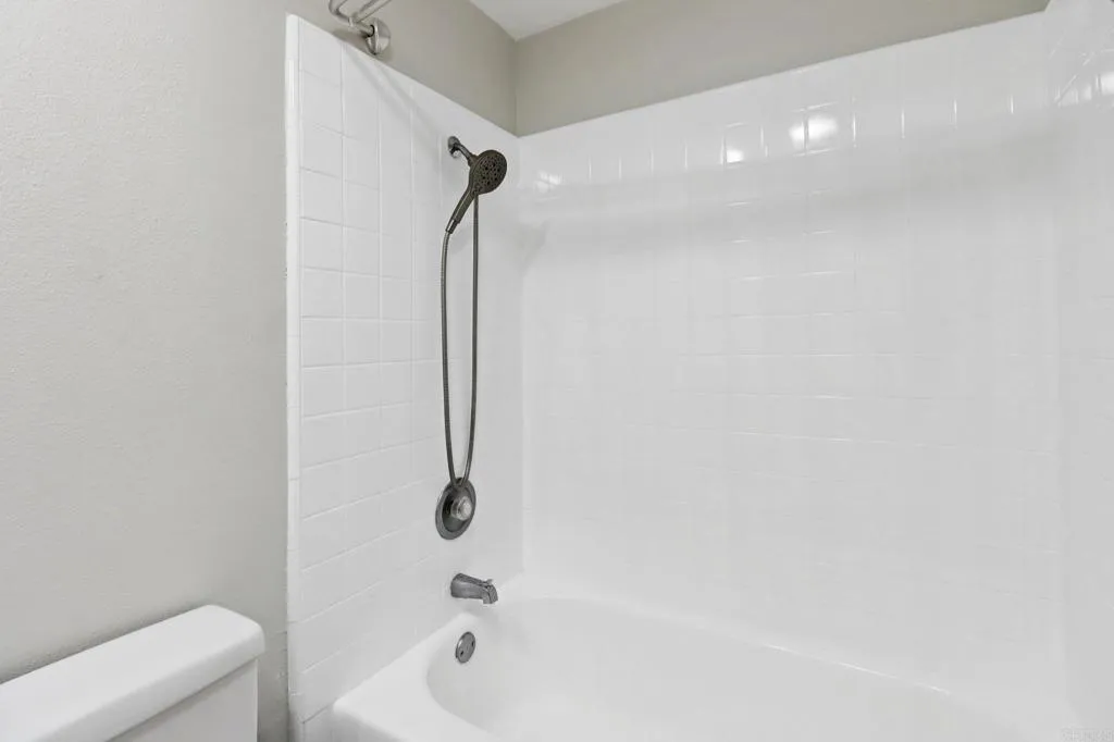 2348 La Costa Ave 202, Carlsbad, California 92009 home-pic-23