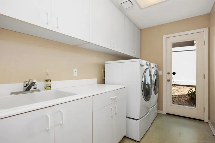 12722 Sandy Crest Ct, San Diego, California 92130