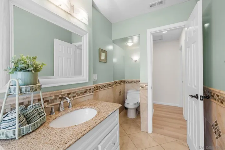 3560 Donna Dr, Carlsbad, California 92008