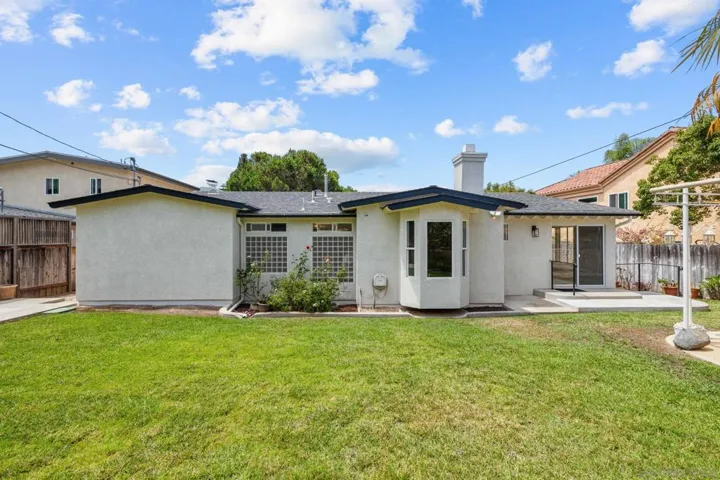 3560 Donna Dr, Carlsbad, California 92008