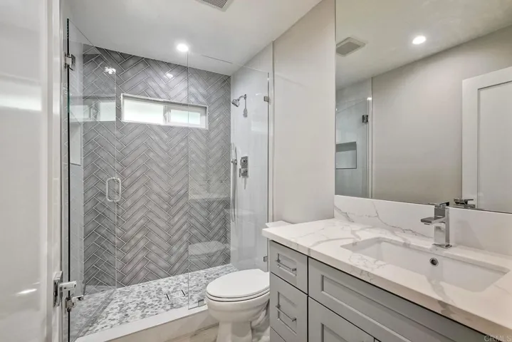 10265 Aviary Drive, San Diego, California 92131
