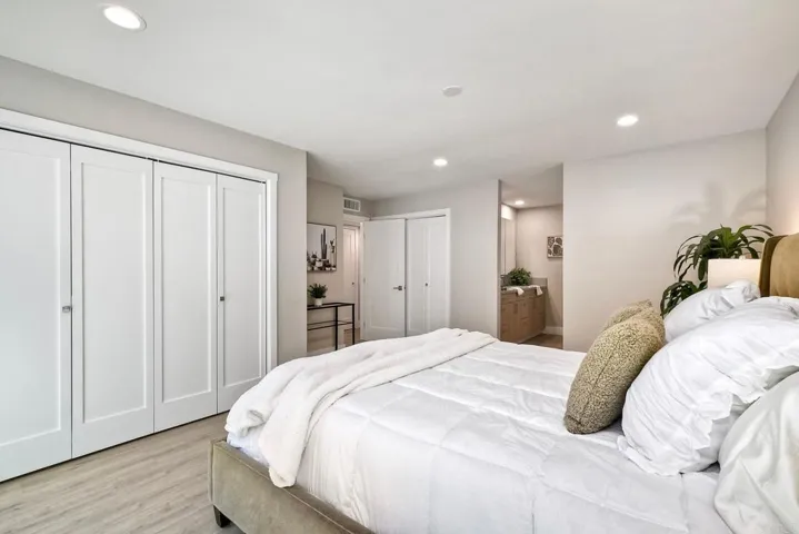 10265 Aviary Drive, San Diego, California 92131