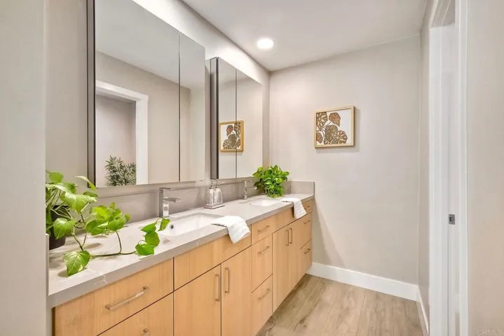 10265 Aviary Drive, San Diego, California 92131