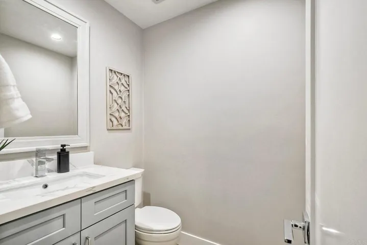 10265 Aviary Drive, San Diego, California 92131