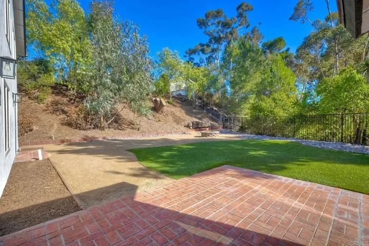 10265 Aviary Drive, San Diego, California 92131