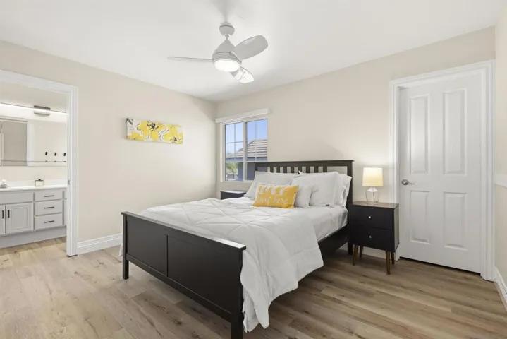 13737 Sorbonne Ct, San Diego, California 92128