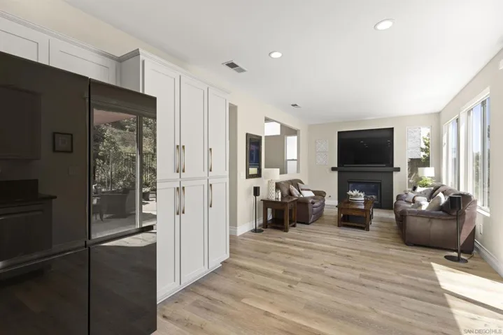 13737 Sorbonne Ct, San Diego, California 92128