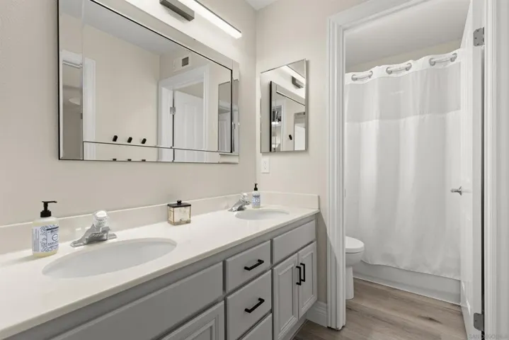 13737 Sorbonne Ct, San Diego, California 92128