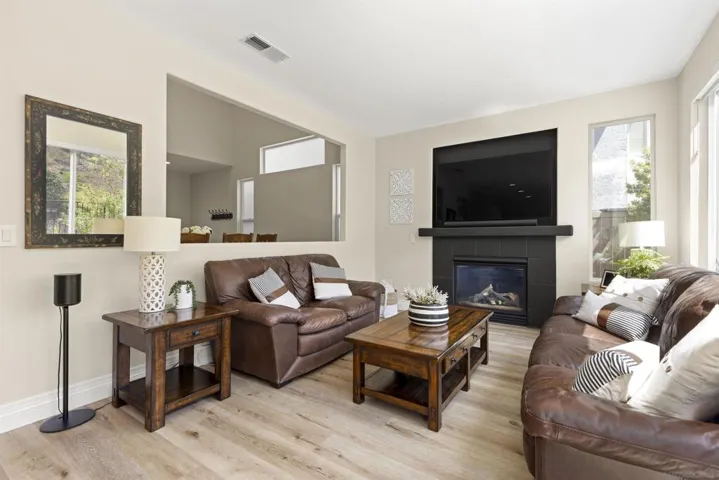 13737 Sorbonne Ct, San Diego, California 92128