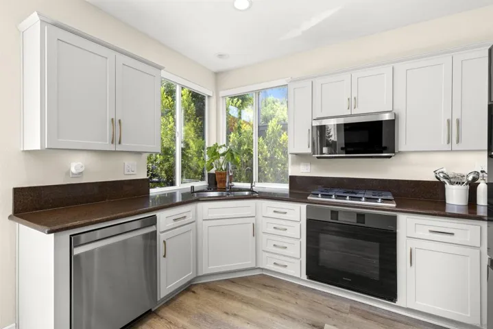 13737 Sorbonne Ct, San Diego, California 92128