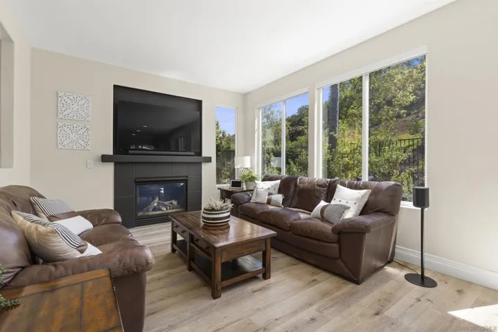 13737 Sorbonne Ct, San Diego, California 92128
