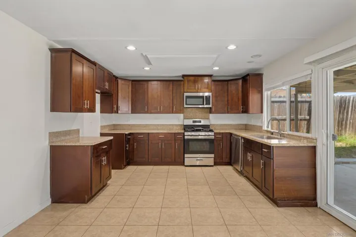 11336 Camarosa Cir, San Diego, California 92126