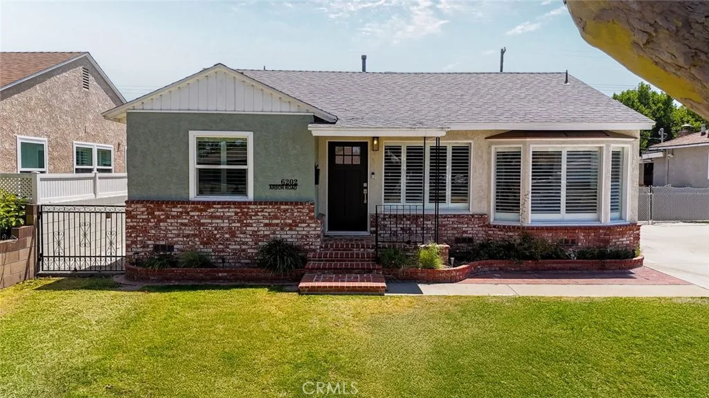 6202 Arbor Road, Lakewood, California 90713, 3 Bedrooms Bedrooms, ,2 BathroomsBathrooms,Residential,For Sale,Arbor,DW25177172