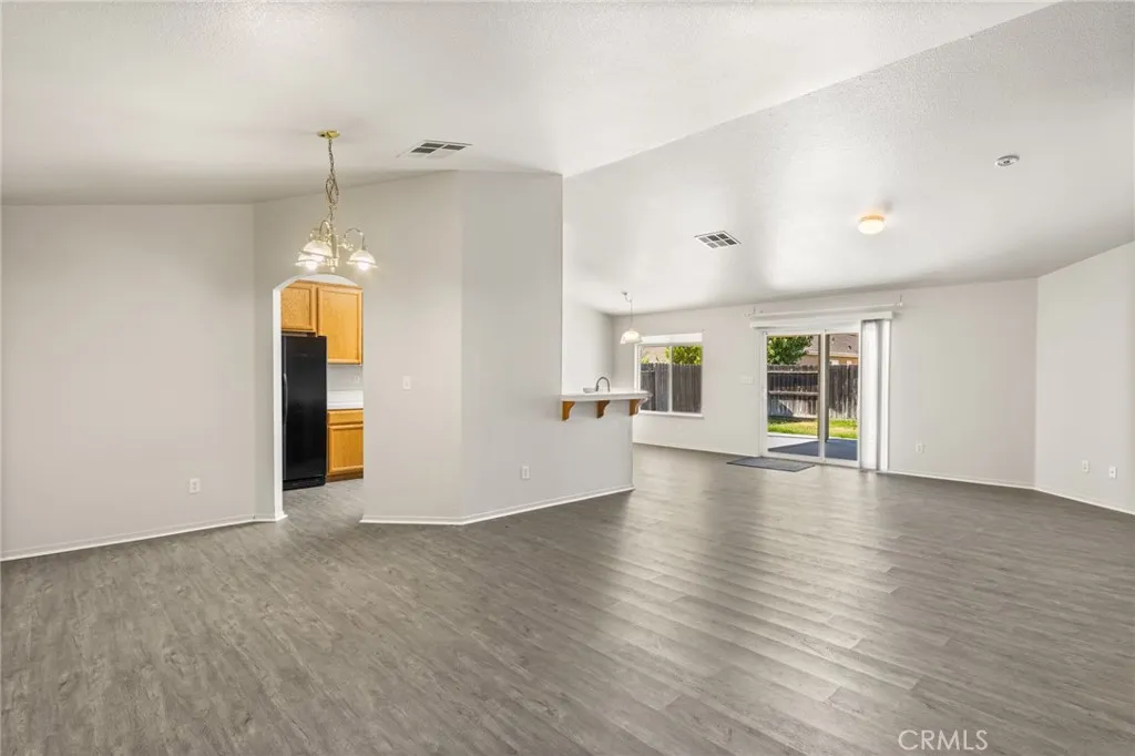 2052 W Solis Street, Merced, California 95348 home-pic-7