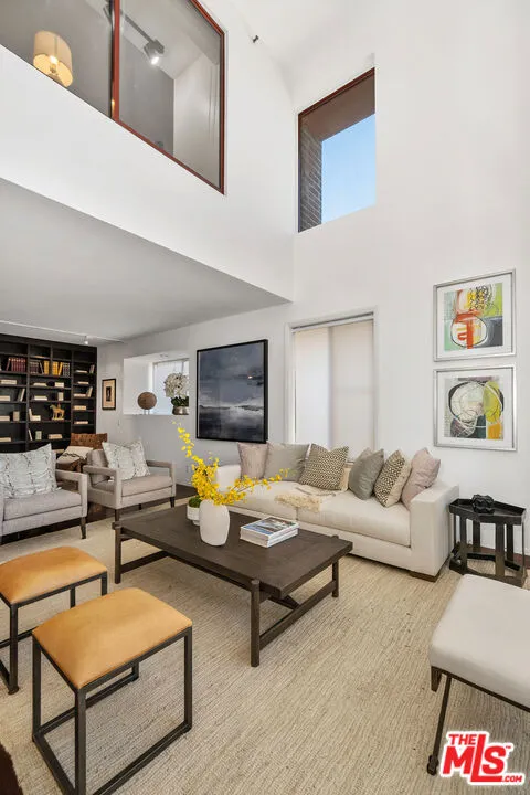 10550 Wilshire Boulevard 305, Los Angeles, California 90024 home-pic-11