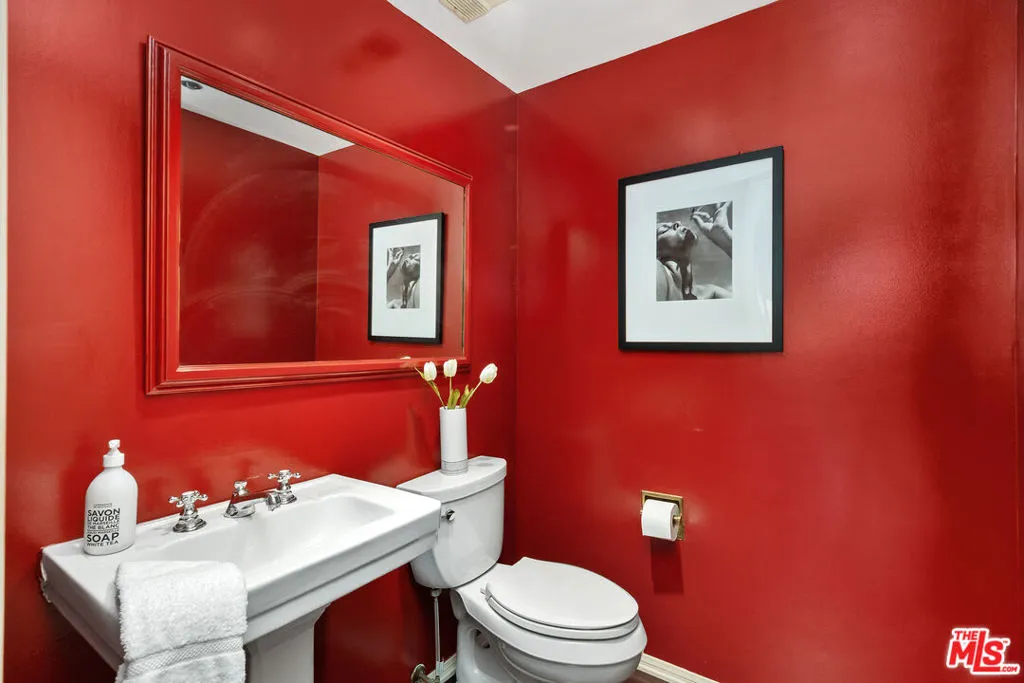 10550 Wilshire Boulevard 305, Los Angeles, California 90024 home-pic-16