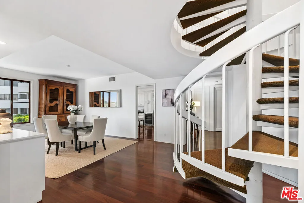 10550 Wilshire Boulevard 305, Los Angeles, California 90024 home-pic-7