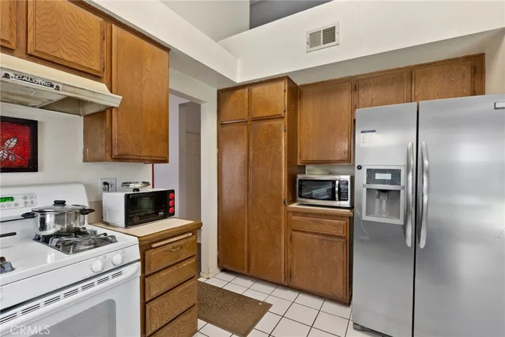 12571 Heartleaf Street, Moreno Valley, California 92553