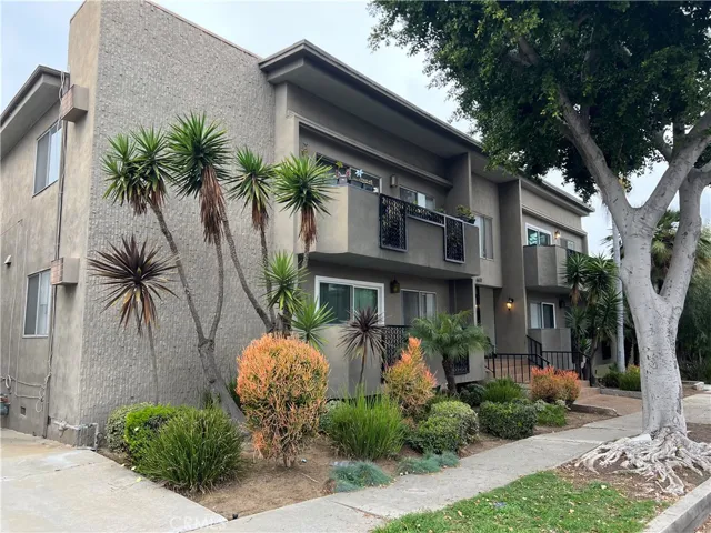 6637 Springpark Avenue, Los Angeles, California 90056