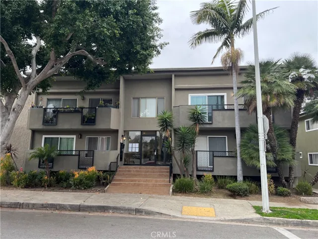 6637 Springpark Avenue, Los Angeles, California 90056