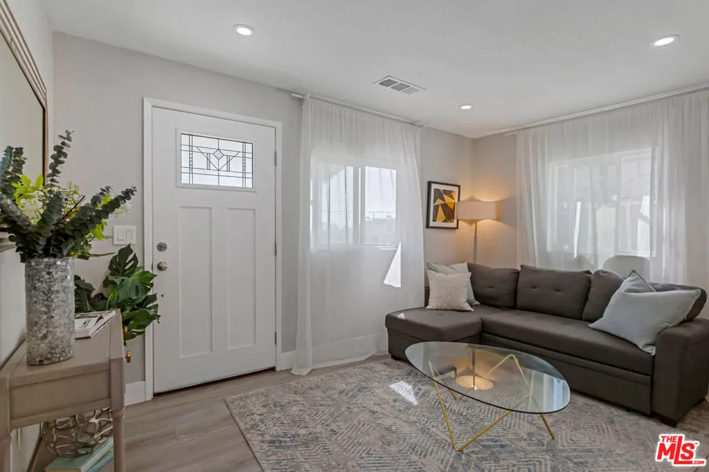 2371 Belleglade Avenue, Los Angeles, California 90032 home-pic-4